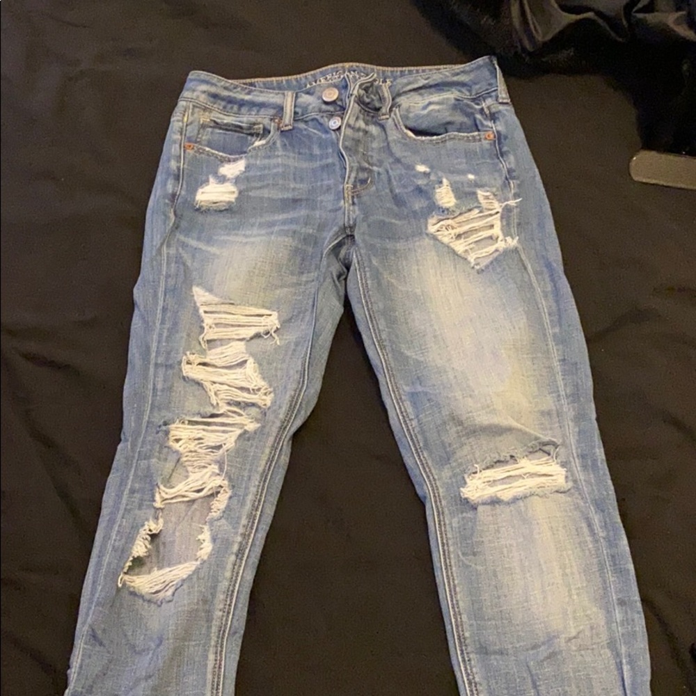 Ripped Tomgirl jeans